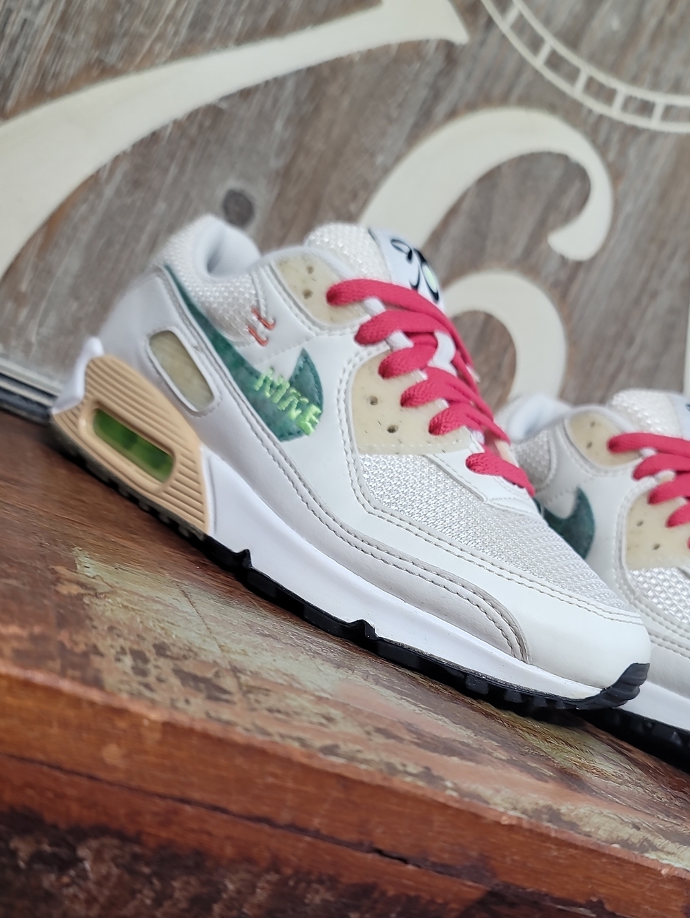 Nike Air Max 90 (Special Edition) 'Summit White Neptune Green' Wmns 7 Great Cond - Picture 6 of 14